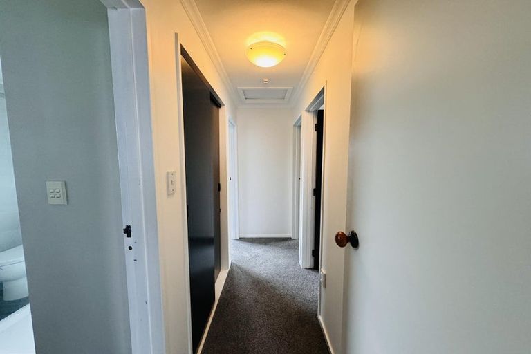 Photo of property in 50 Hillcrest Drive, Kelvin Grove, Palmerston North, 4414