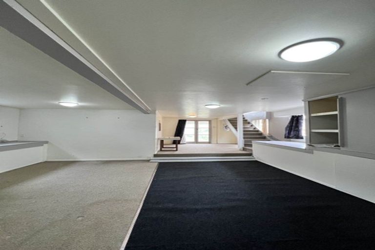 Photo of property in 1/520 Beach Road, Murrays Bay, Auckland, 0630