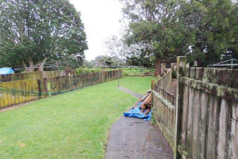Photo of property in 19 Cook Street, Marfell, New Plymouth, 4310
