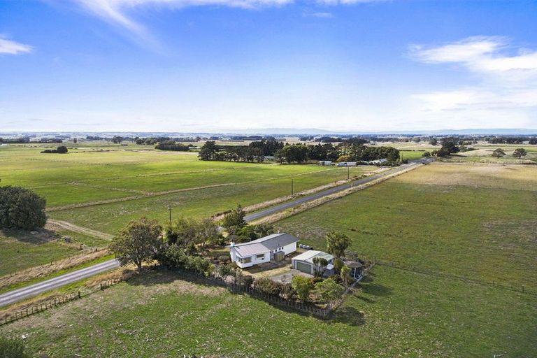 Photo of property in 35 Rosina Road, Tangimoana, Palmerston North, 4473