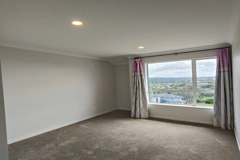 Photo of property in 48 Bur Oak Terrace, Schnapper Rock, Auckland, 0632