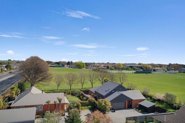 Photo of property in 19a Sheraton Place, Redwood, Christchurch, 8051