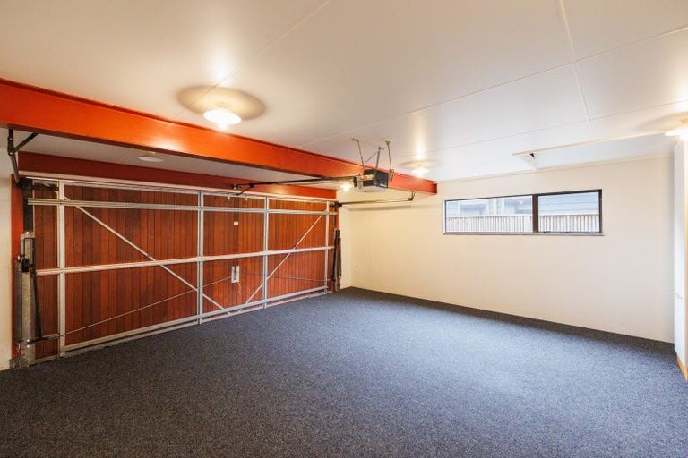 Photo of property in 2 Montgomery Terrace, Hokowhitu, Palmerston North, 4410
