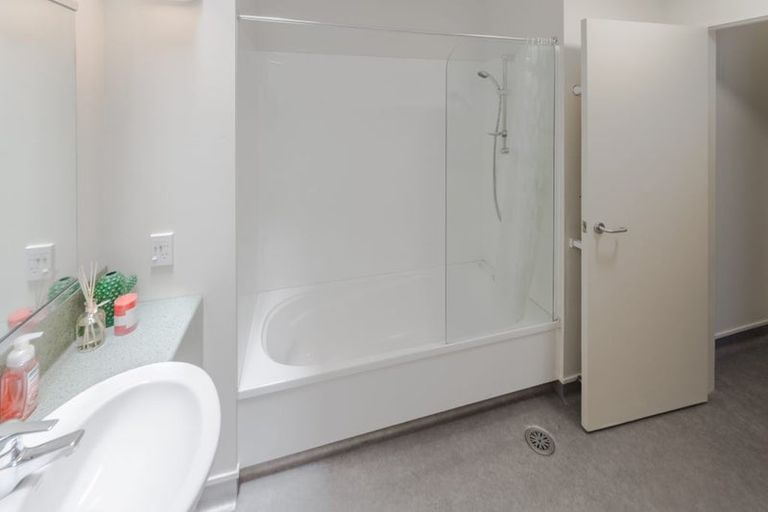 Photo of property in Dixonlane Apartments, 11/7 Feltex Lane, Te Aro, Wellington, 6011