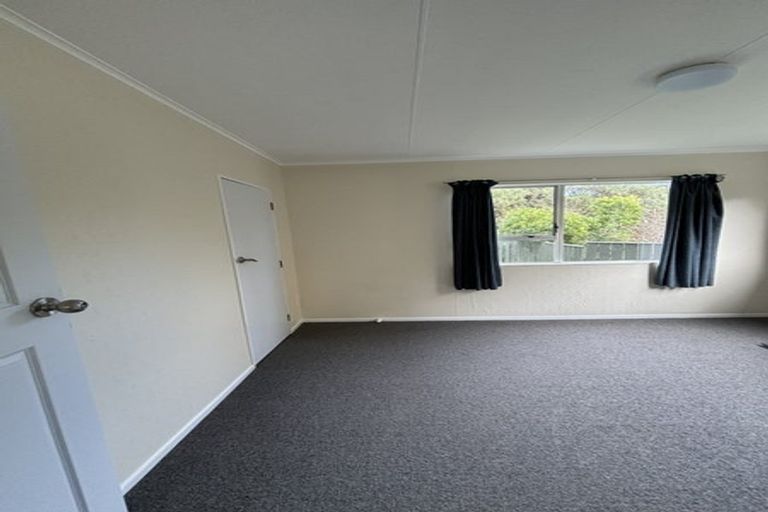 Photo of property in 1/26 Penryn Drive, Camborne, Porirua, 5026