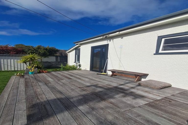 Photo of property in 1/96 Somerfield Street, Somerfield, Christchurch, 8024