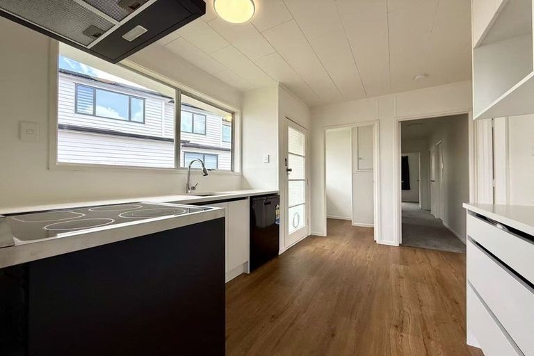 Photo of property in 23 Bellringer Road, Massey, Auckland, 0614