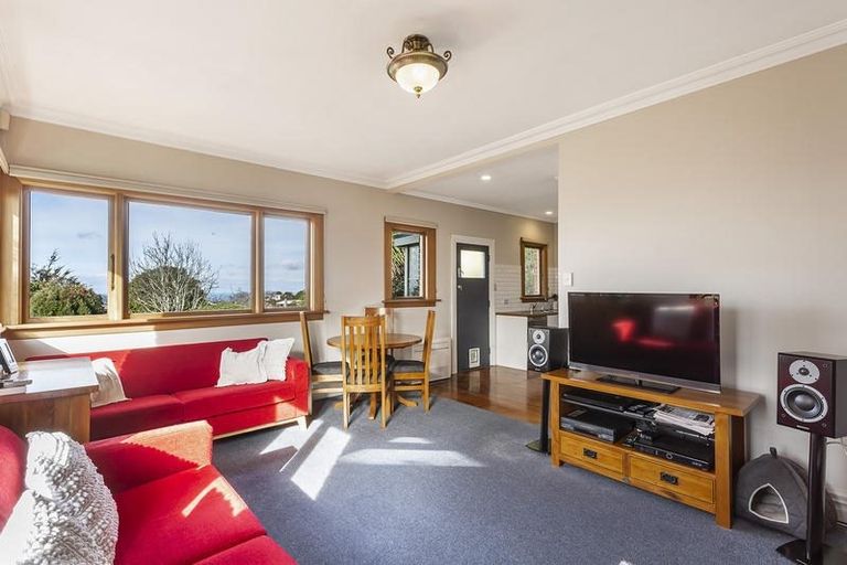 Photo of property in 55 English Avenue, Mornington, Dunedin, 9011