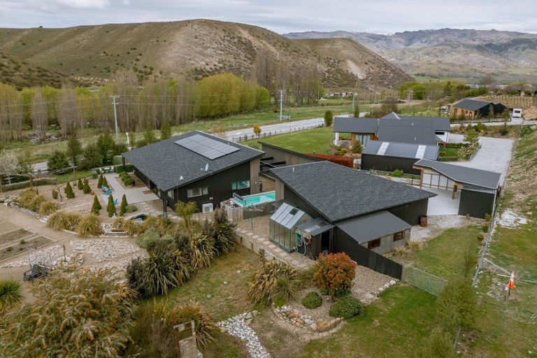 Photo of property in 115 Lowburn Valley Road, Lowburn, Cromwell, 9384