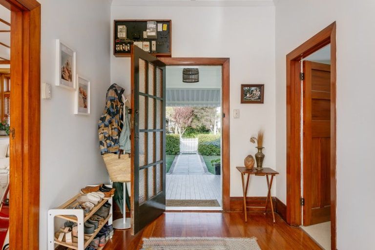 Photo of property in 218 Harris Street, Inner Kaiti, Gisborne, 4010