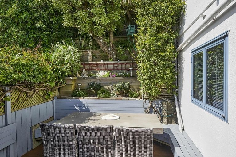 Photo of property in 30 Moana Road, Plimmerton, Porirua, 5026