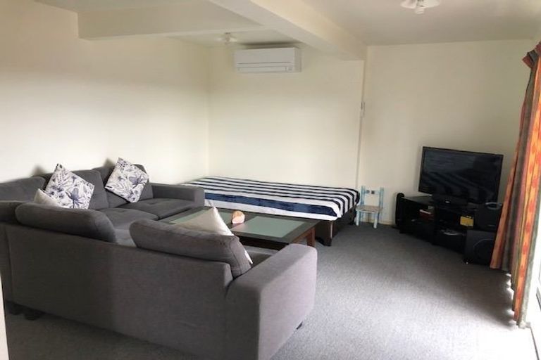 Photo of property in 105a Arran Road, Browns Bay, Auckland, 0630