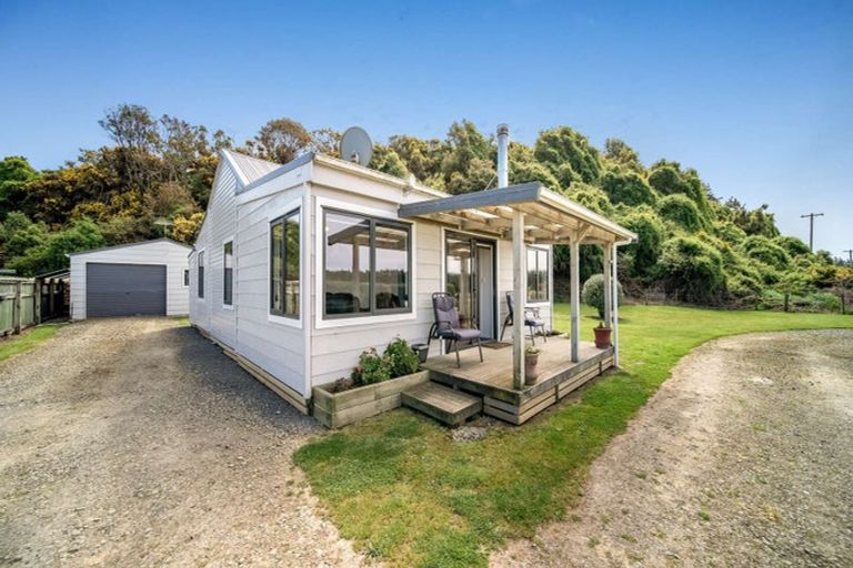 Photo of property in 1354 Toko Mouth Road, Toko Mouth, Milton, 9292