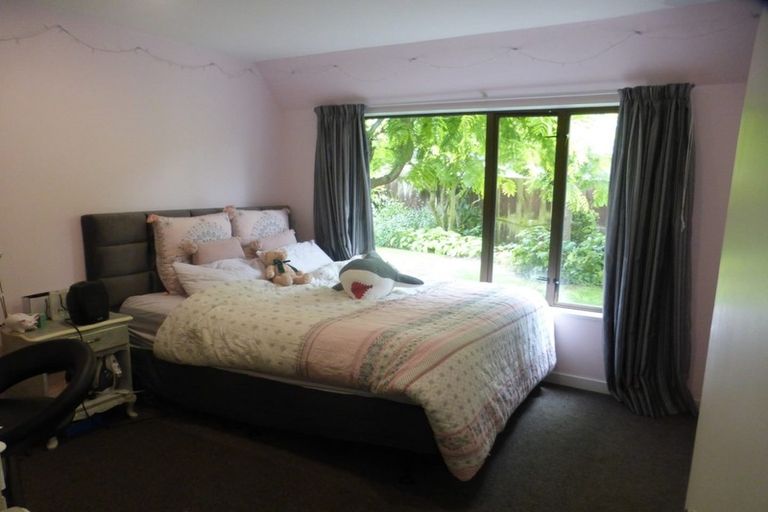 Photo of property in 31 O'connor Place, Burnside, Christchurch, 8053