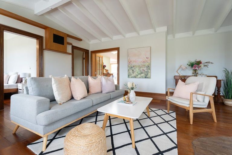 Photo of property in 14 Whanake Street, Titahi Bay, Porirua, 5022