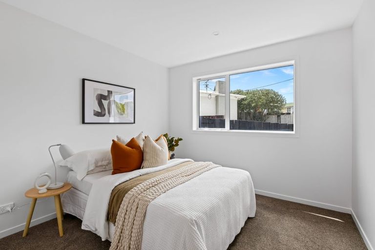 Photo of property in 15a Hamurana Place, Te Atatu Peninsula, Auckland, 0610