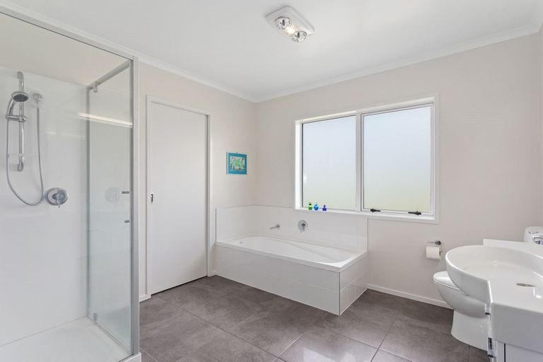 Photo of property in 12 Motutere Place, Ohope, 3121