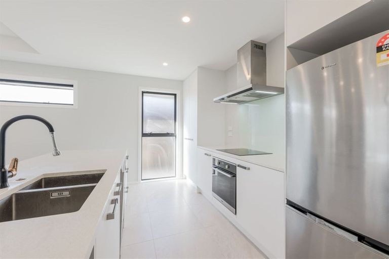 Photo of property in 80 Sarabande Avenue, Redwood, Christchurch, 8051