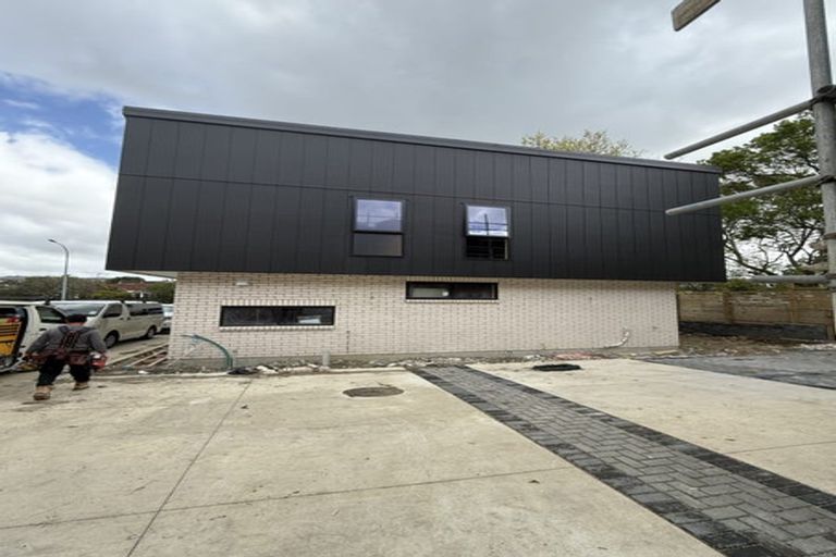 Photo of property in 38a Cascades Road, Pakuranga Heights, Auckland, 2010