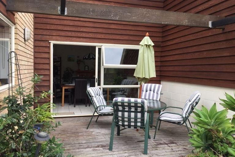 Photo of property in 10 Garden Lane, Torbay, Auckland, 0632