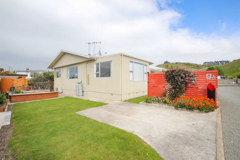 Photo of property in 8a Kenilworth Road, Oamaru North, Oamaru, 9400
