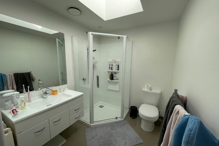 Photo of property in 12 Honour Road, Papakura, 2110