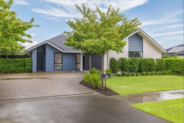 Photo of property in 25 Beak Street, Rolleston, 7615