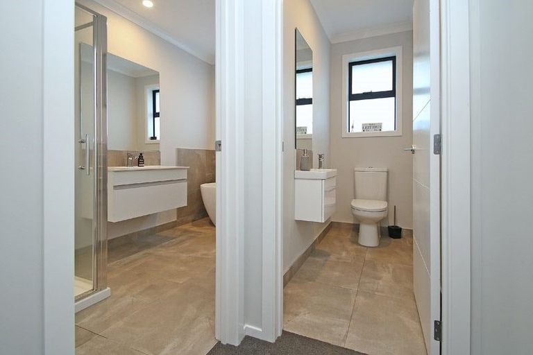 Photo of property in 11 Moira Close, Welcome Bay, Tauranga, 3175