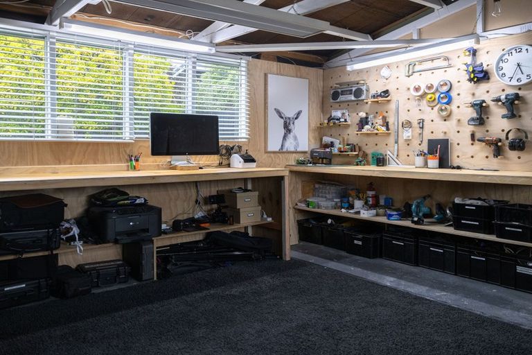 Photo of property in 17 Wilsons Road, Saint Martins, Christchurch, 8022