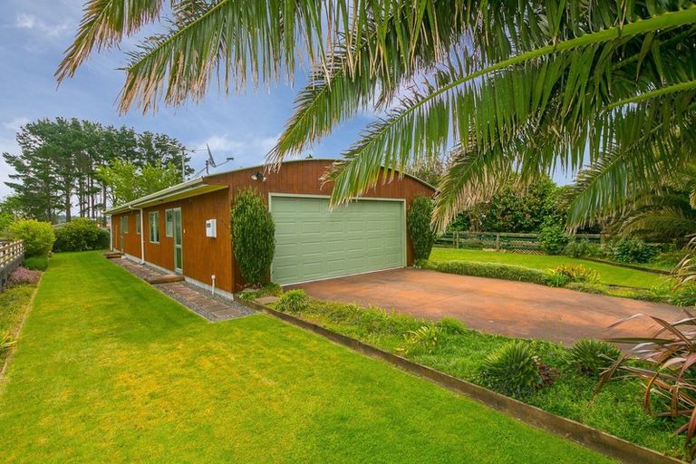 Photo of property in 26 Carthew Street, Okato, 4335