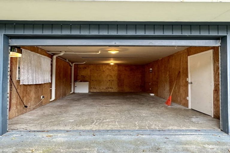 Photo of property in 69 Wellington Road, Paekakariki, 5034