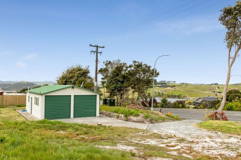 Photo of property in 119 Cable Bay Block Road, Cable Bay, 0420