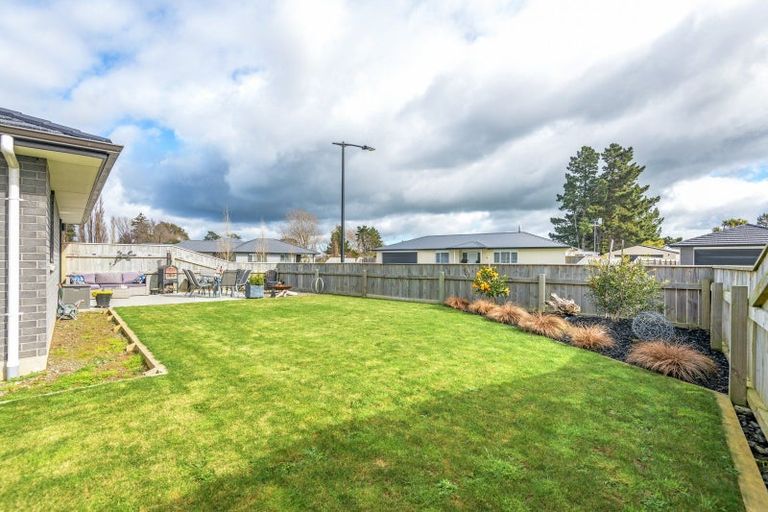 Photo of property in 27 Oldfield Lane, Marton, 4710