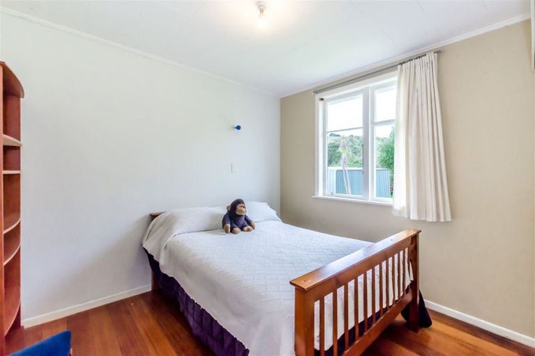 Photo of property in 14 Buckley Grove, Paraparaumu, 5032