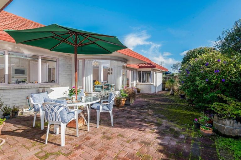 Photo of property in 15 Windsong Court, Northpark, Auckland, 2013