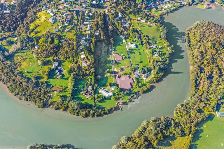 Photo of property in 9 River Palms Lane, Haruru, 0204