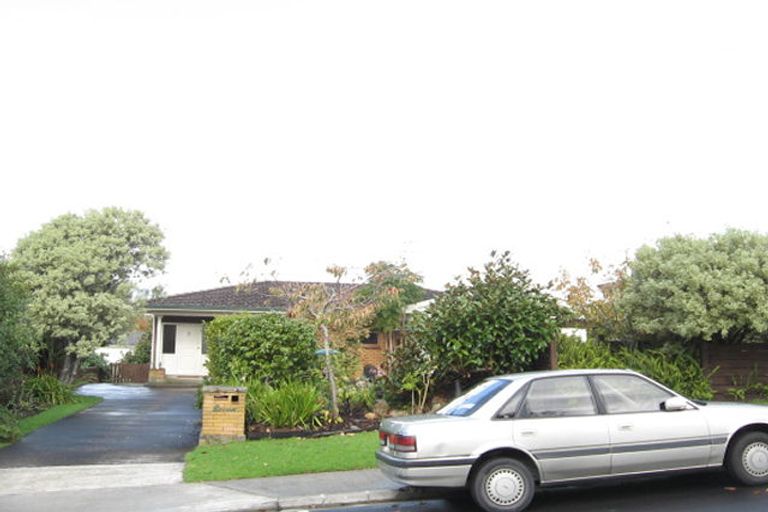 Photo of property in 7 Walter Macdonald Street, Howick, Auckland, 2014