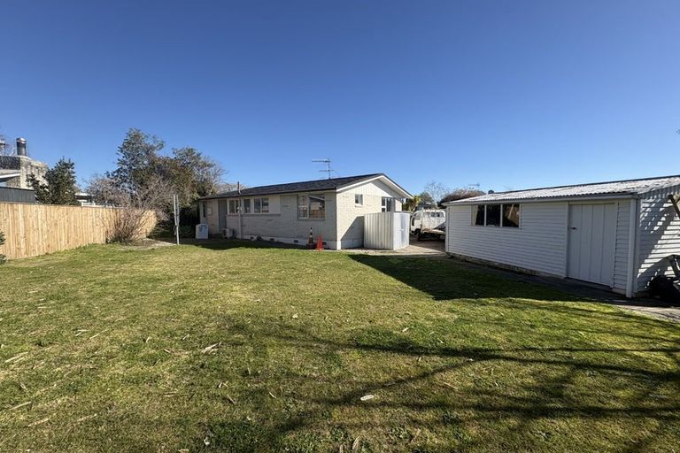 Photo of property in 21 James Cook Street, Havelock North, 4130