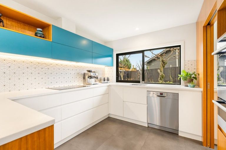 Photo of property in 60 Neplusultra Street, Cromwell, 9310