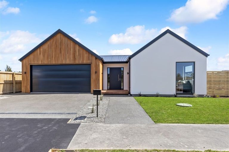 Photo of property in 1 Hiller Green Street, Halswell, Christchurch, 8025