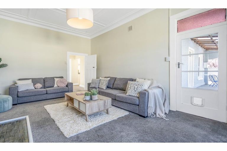 Photo of property in 22 Clutha Street, Alexandra, 9320