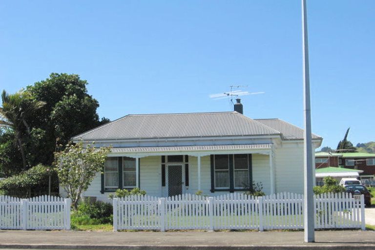 Photo of property in 431 Palmerston Road, Gisborne, 4010