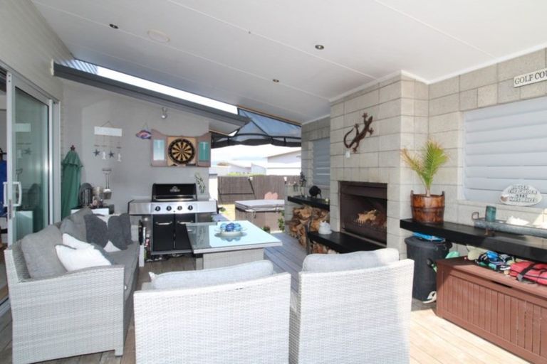 Photo of property in 159 Rangiora Crescent, Matarangi, Whitianga, 3592