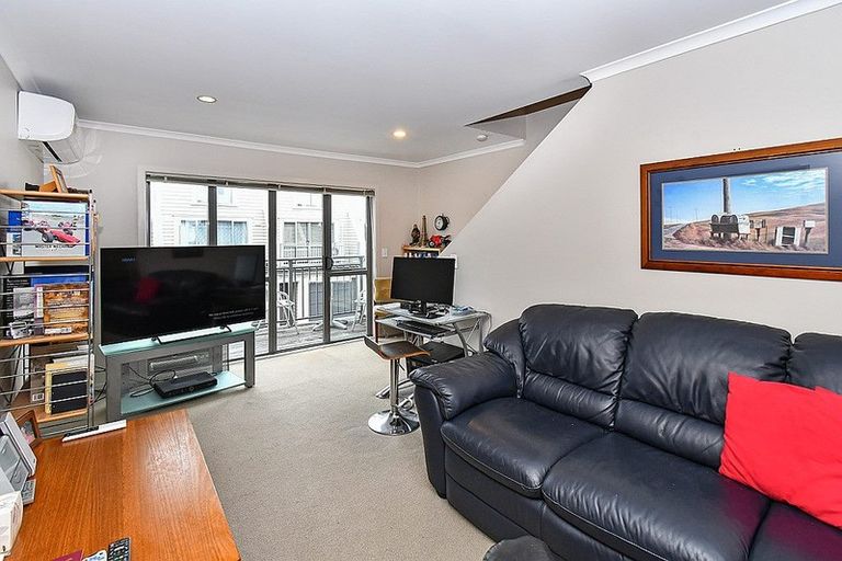 Photo of property in 27/289 Shirley Road, Papatoetoe, Auckland, 2025