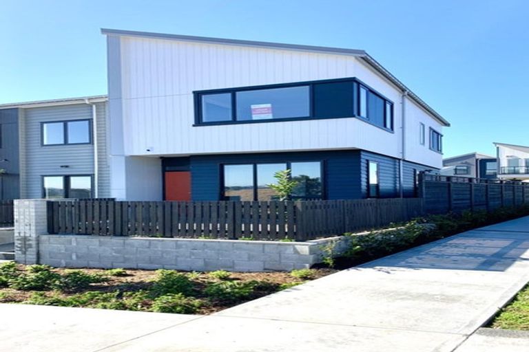 Photo of property in 62 Nugget Avenue, Hobsonville, Auckland, 0616