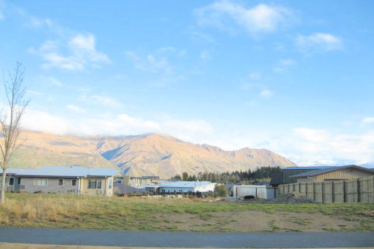 Photo of property in 65 Rob Roy Lane, Wanaka, 9305