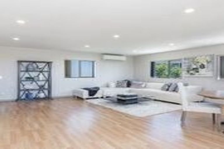 Photo of property in 11a Marlborough Avenue, Glenfield, Auckland, 0629