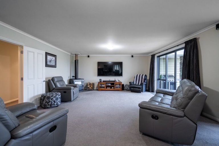 Photo of property in 57 Taiepa Road, Otatara, Invercargill, 9879