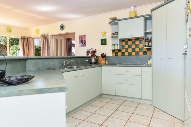 Photo of property in 19 Mangakoea Place, St Andrews, Hamilton, 3200