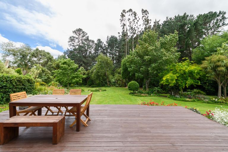 Photo of property in 319 Pahiatua Aokautere Road, Aokautere, Palmerston North, 4471